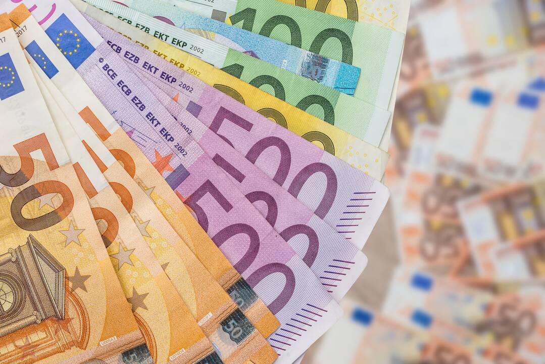Lietuva tarptautinėse finansų rinkose pasiskolino 1,75 mlrd. eurų