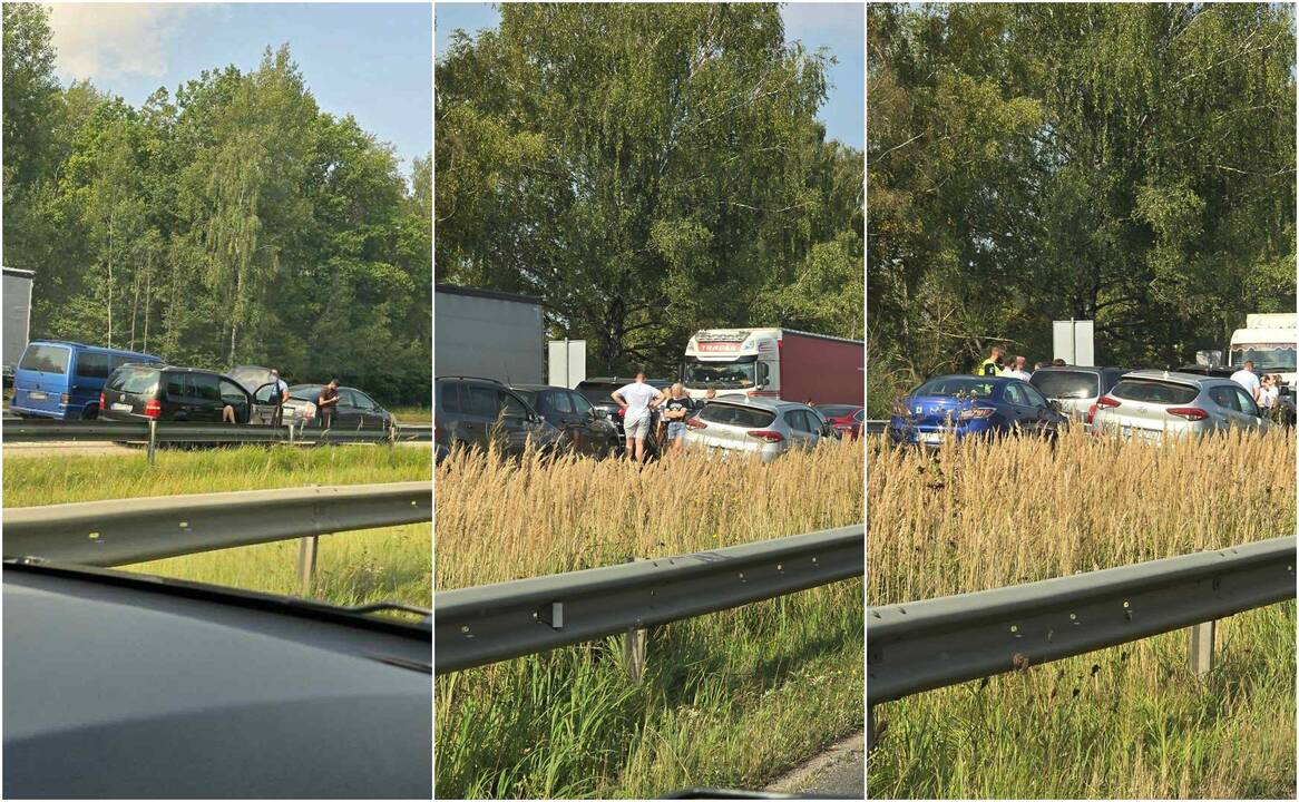 Kelyje į pajūrį – septynių automobilių avarija ir milžiniškos spūstys