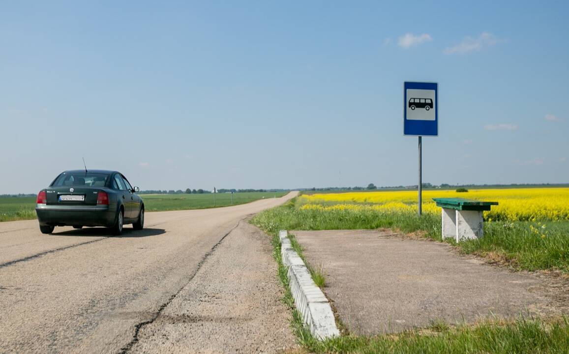 Nuostoliai: dėl drastiškai sumažėjusių pajamų vežėjai atsisakė kelių maršrutų Žemaitijoje.