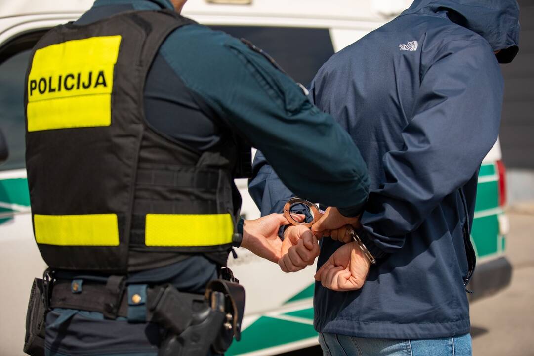 Rezultatai: per vieną patikros dieną pareigūnai sulaikė ne vieną įtariamąjį.