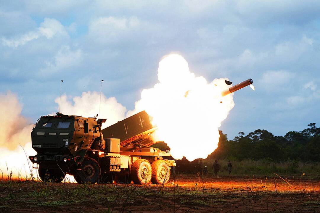 Žiniasklaida: JAV dislokuos tankų Estijoje, HIMARS mokomąjį dalinį perkels į Lietuvą
