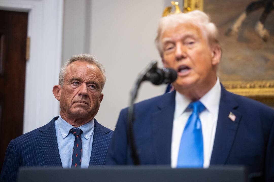 Trumpas susiejo autizmo riziką su paracetamoliu