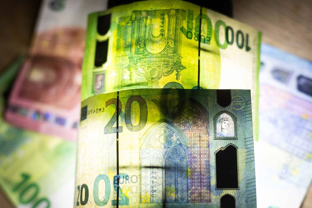 Vyras kreipėsi į policiją: iš mirusios mamos sąskaitos pernai dingo 27 tūkst. eurų
