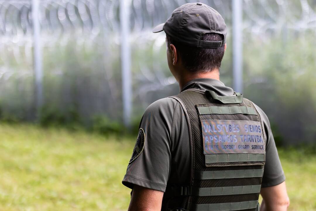 Pasienyje su Baltarusija apgręžta 12 neteisėtų migrantų