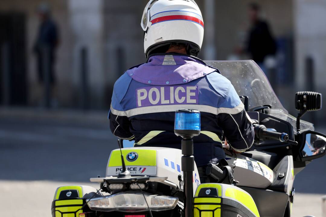 Prancūzijoje policija nušovė mačete ginkluotą vyrą