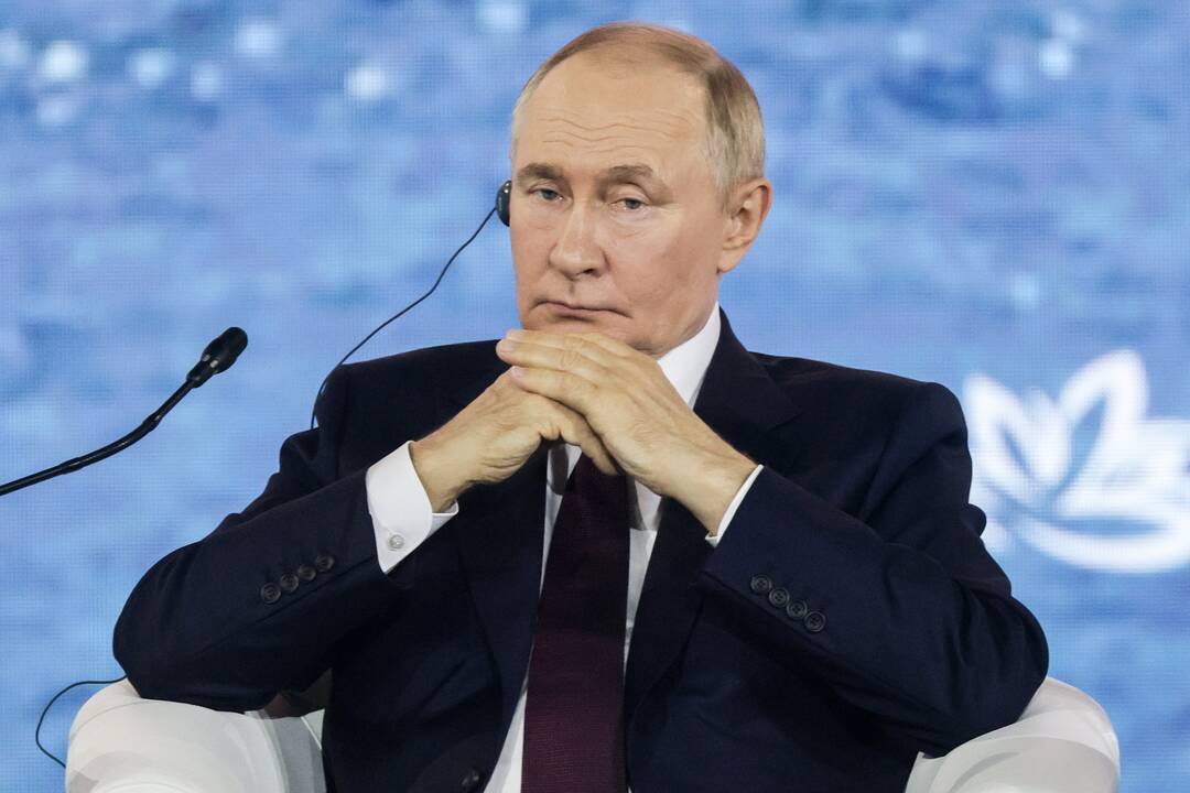 Putinas: Vakarų taikdariai Ukrainoje taps Rusijos taikiniu