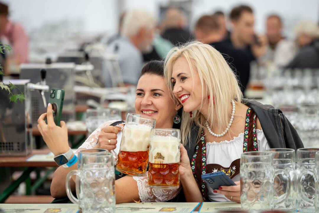 Kauno „Oktoberfestas“ by „Volfas Engelman Nealkoholinis“