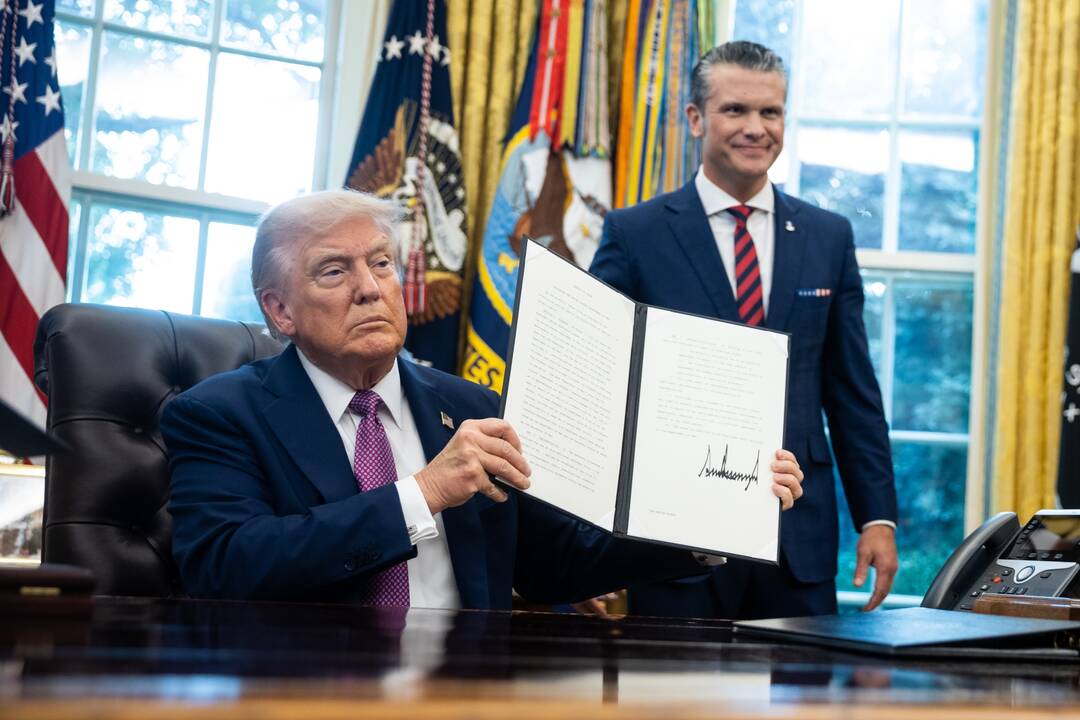 Donaldas Trumpas: Karo departamento pavadinimas yra pergalės žinutė