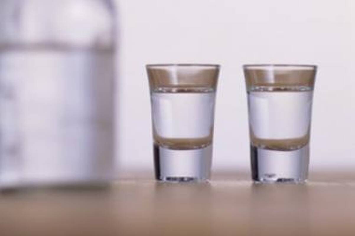 Rusijoje mažiausiai 25 žmonės nusinuodijo pilstuku