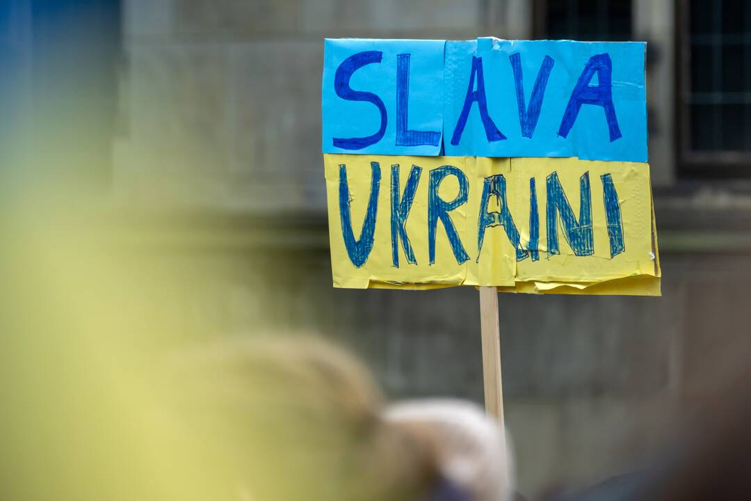 Didžioji Britanija skyrė milijardą svarų iš įšaldyto Rusijos turto Ukrainai paremti