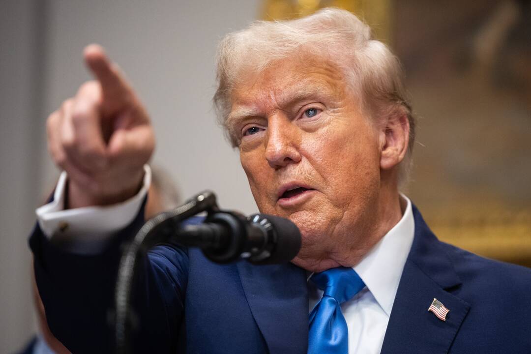 Trumpas pasirašė įsakymą, kuriuo „Antifa“ paskelbta vidaus teroristine grupuote