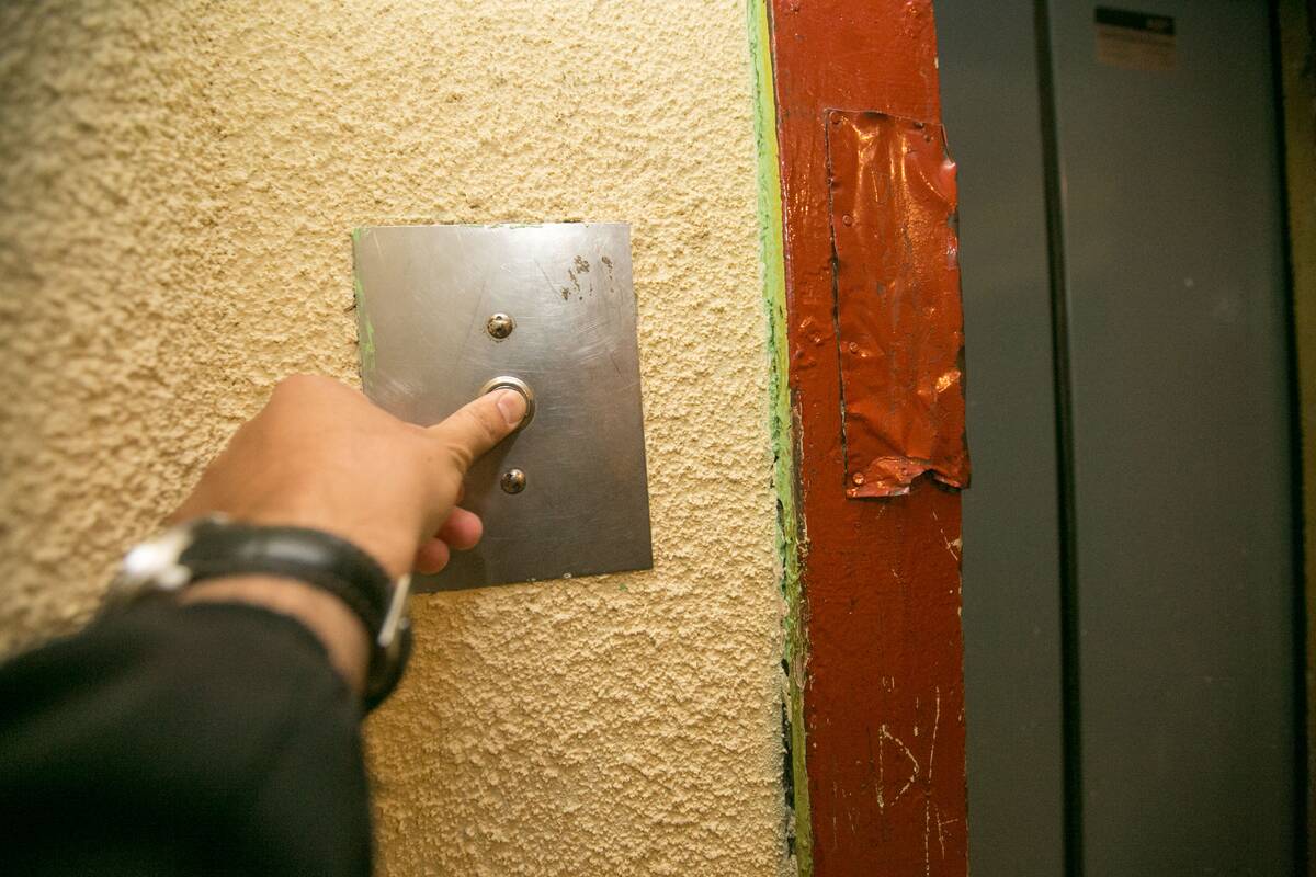 Kaune siautėjo vyras: apgadino ne tik automobilį bei namo liftą