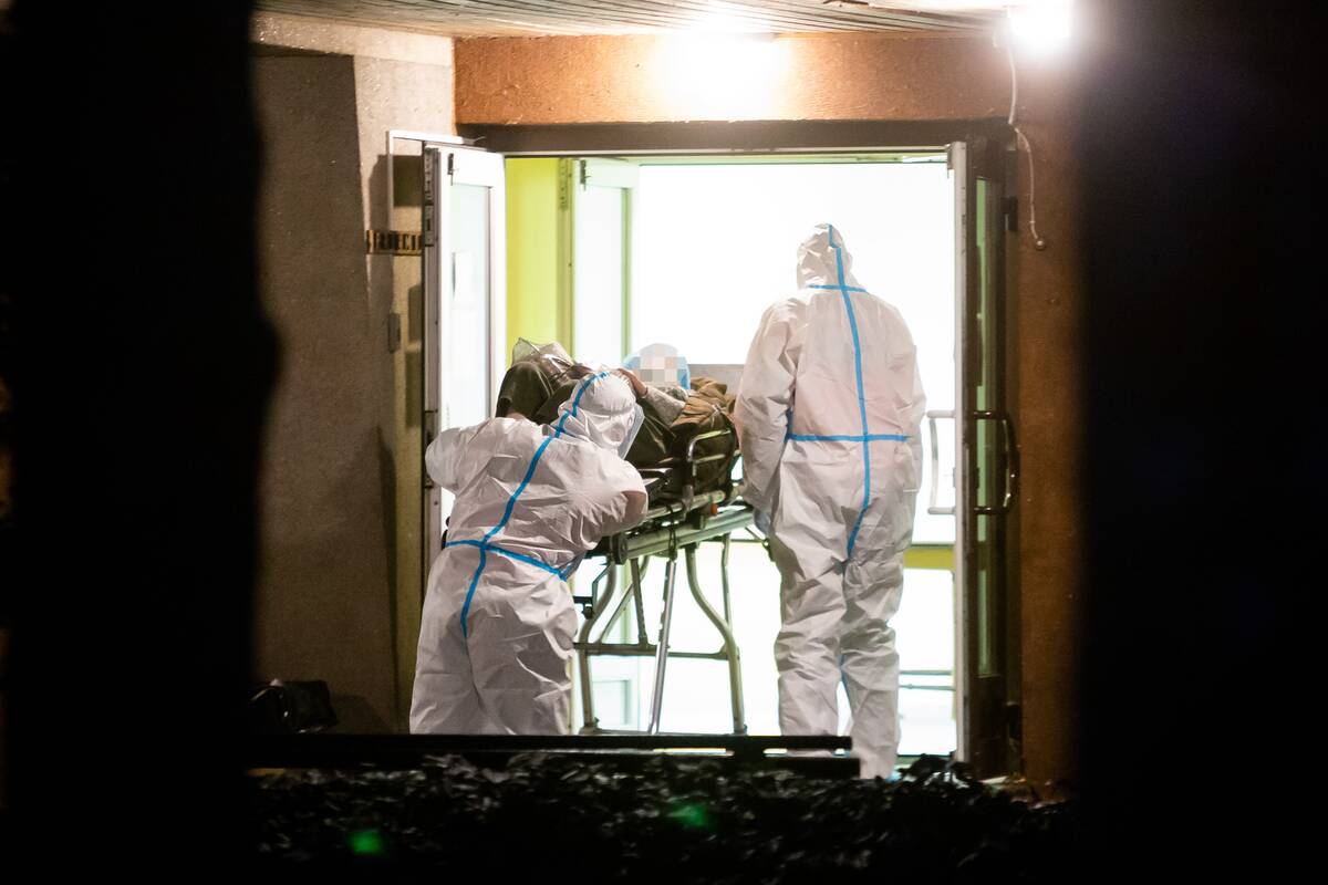 Paskelbė, kiek žmonių praėjusią savaitę numirė nuo COVID-19