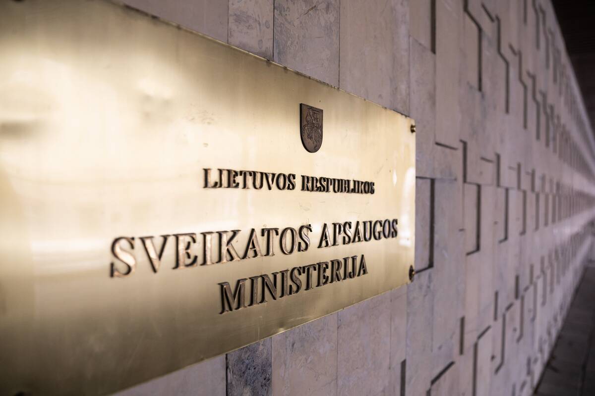 Medikai apie ministerijų mainus: būtų didelė klaida