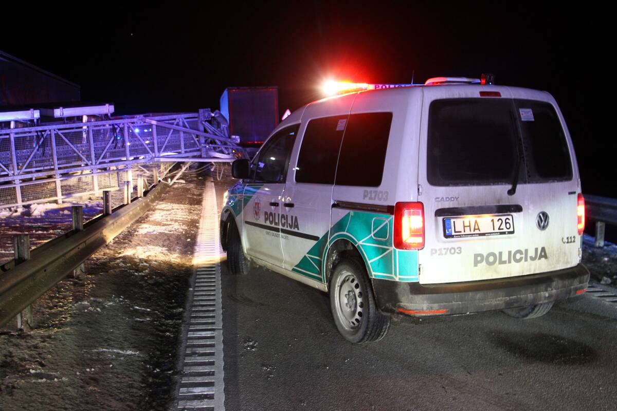 Vilniaus rajone į avariją pateko policininkai