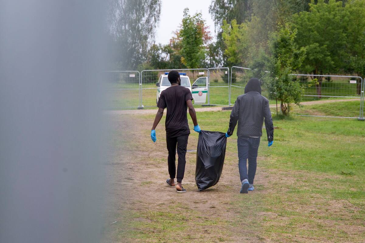 Prezidentūroje rengiamas pasitarimas dėl migracijos politikos