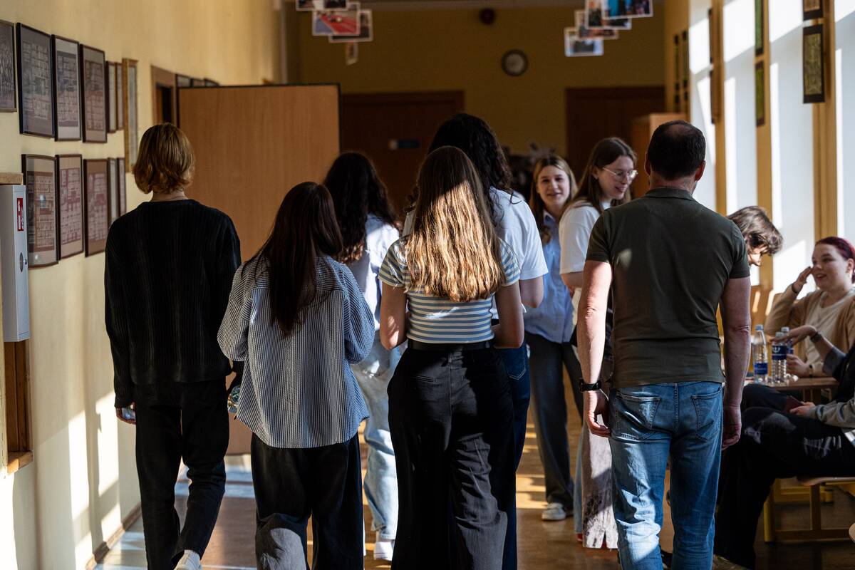 Papildomi balai abiturientams: prokuratūra ir ministerija aiškinasi dėl vieno žodžio 