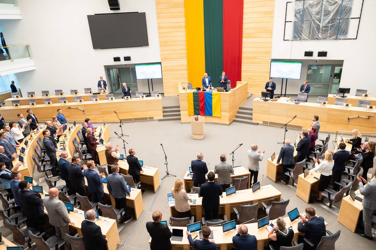 Seimas svarstys prezidento veto politikų atsakomybę už piktnaudžiavimą švelninančioms pataisoms