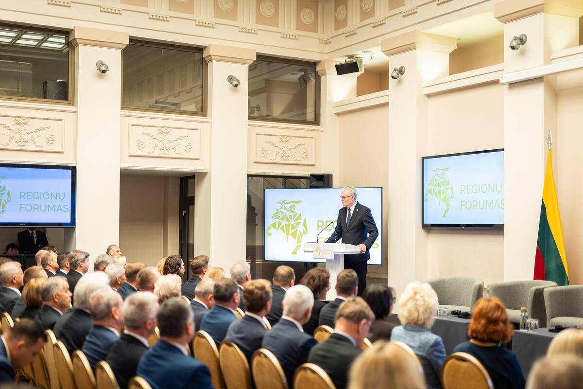 Prezidentūroje vyko septintasis Regionų forumas