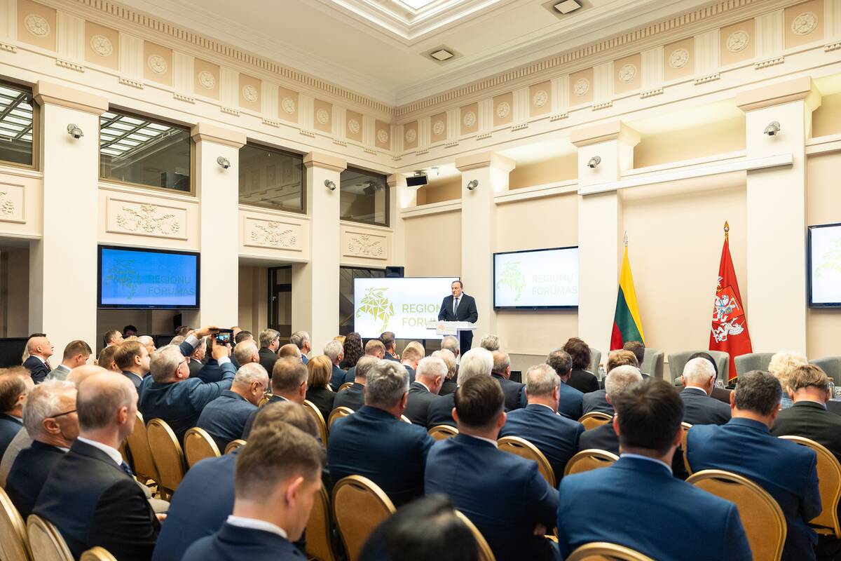 Prezidentūroje vyko septintasis Regionų forumas