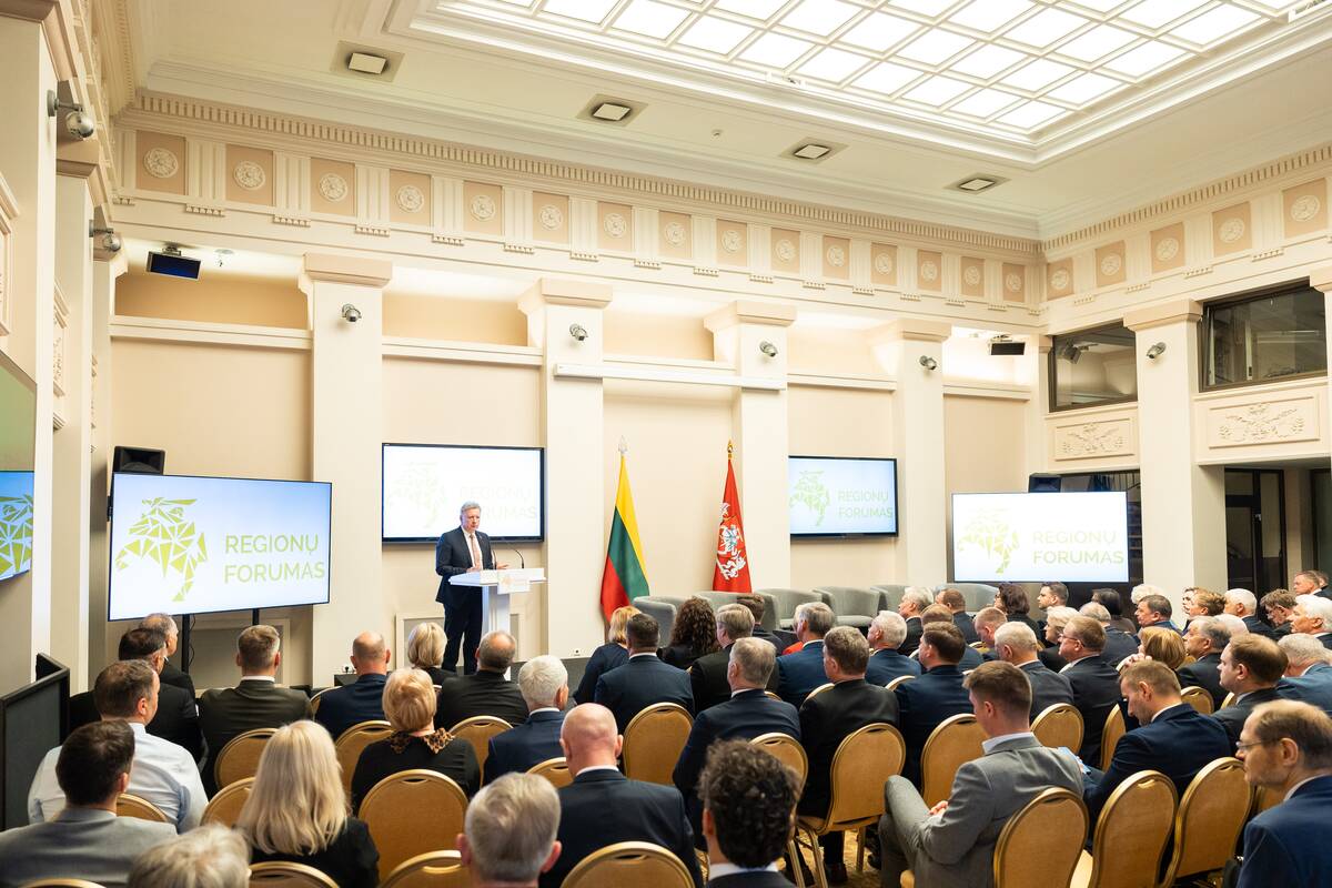 Prezidentūroje vyko septintasis Regionų forumas