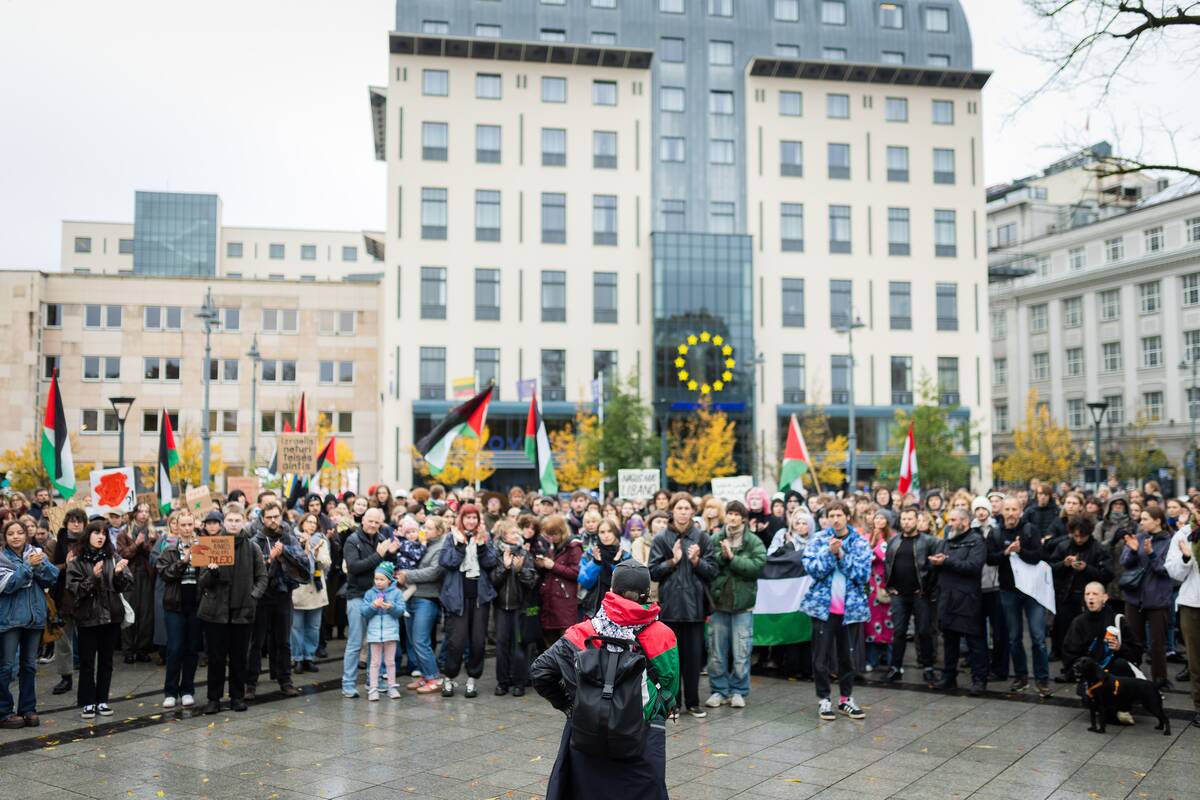 Vilniuje vyko protestas „2 metai genocido: užtenka tylėti!“