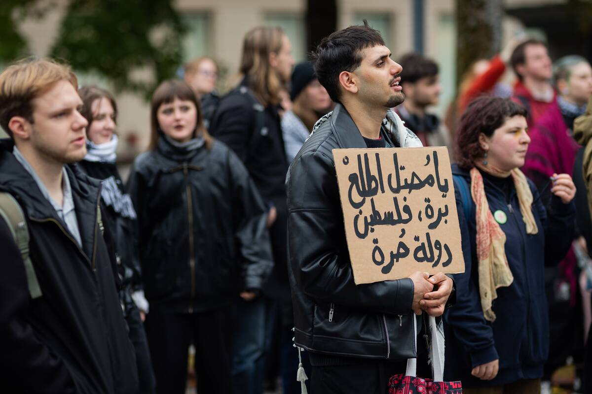 Vilniuje vyko protestas „2 metai genocido: užtenka tylėti!“