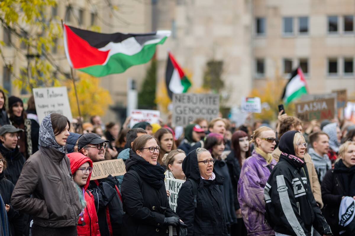 Vilniuje vyko protestas „2 metai genocido: užtenka tylėti!“