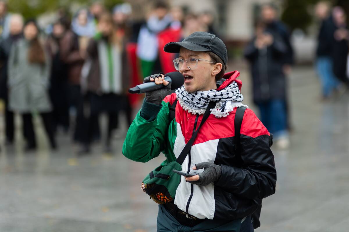 Vilniuje vyko protestas „2 metai genocido: užtenka tylėti!“