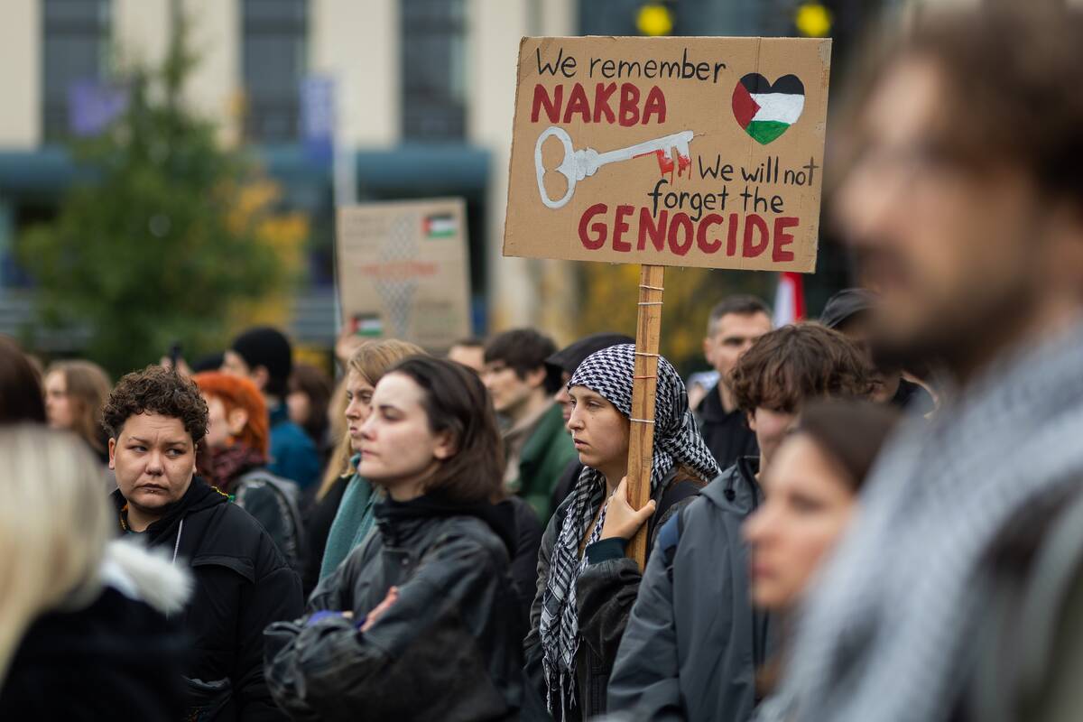 Vilniuje vyko protestas „2 metai genocido: užtenka tylėti!“