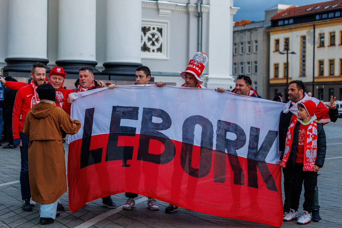 Lenkijos futbolo sirgaliai Kaune
