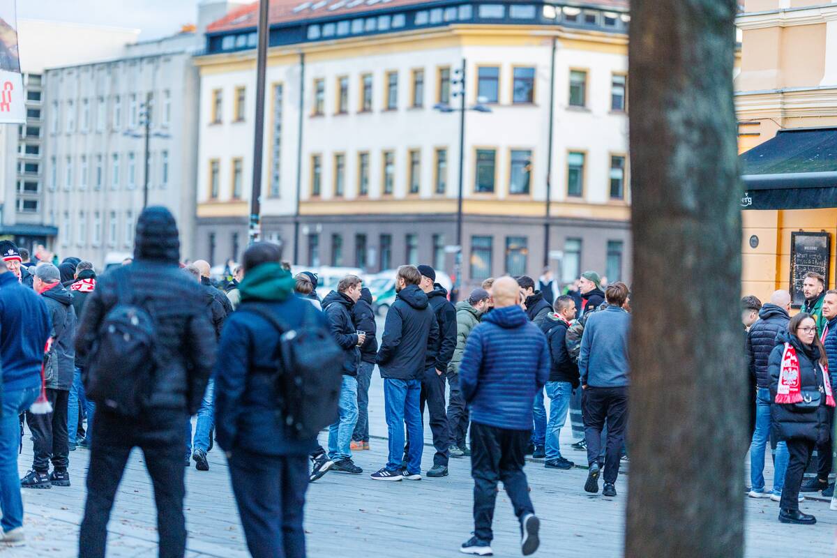 Lenkijos futbolo sirgaliai Kaune