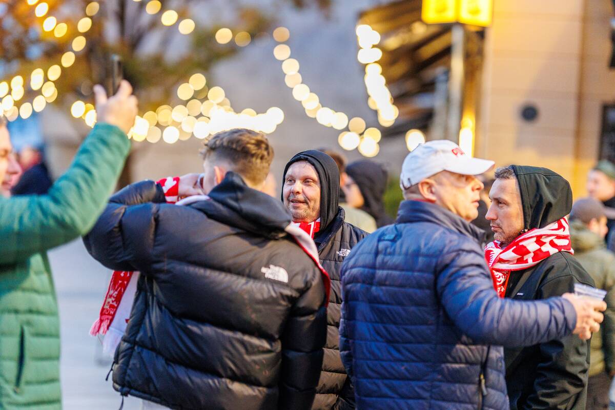 Lenkijos futbolo sirgaliai Kaune