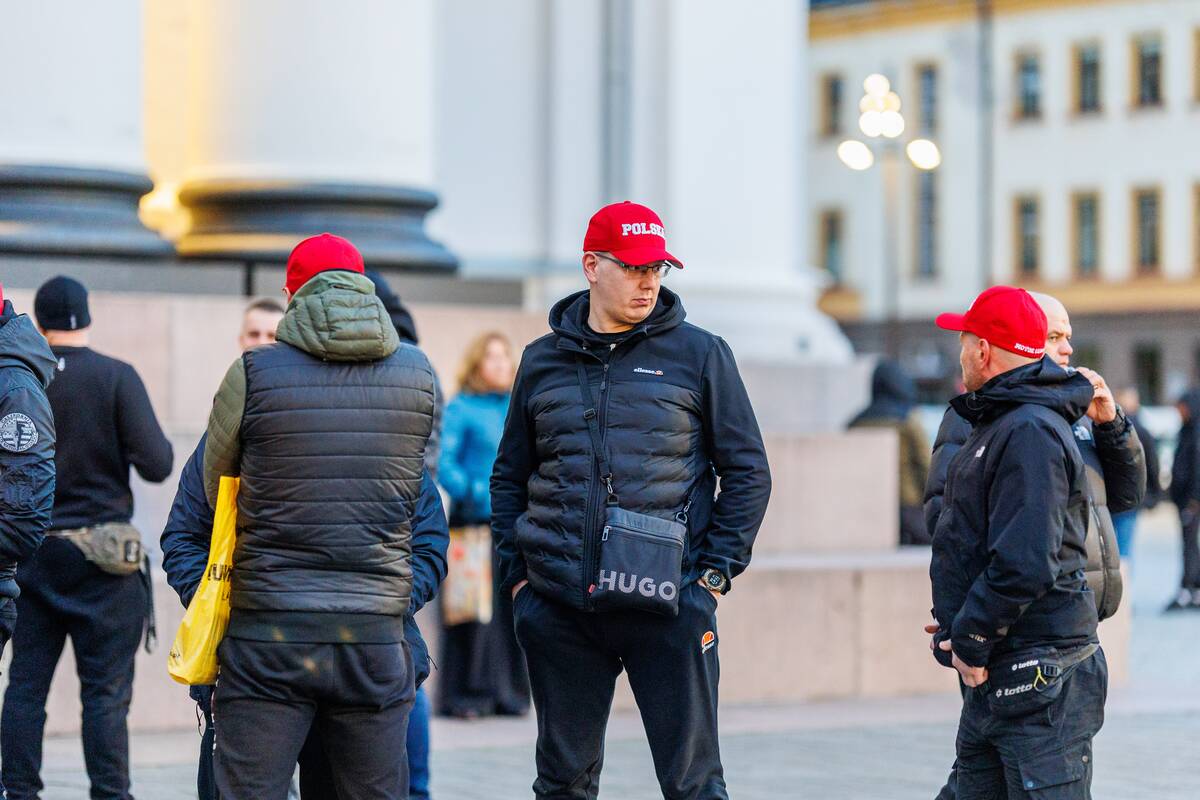 Lenkijos futbolo sirgaliai Kaune
