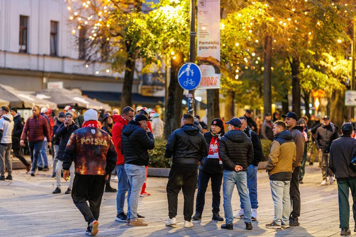 Lenkijos futbolo sirgaliai Kaune