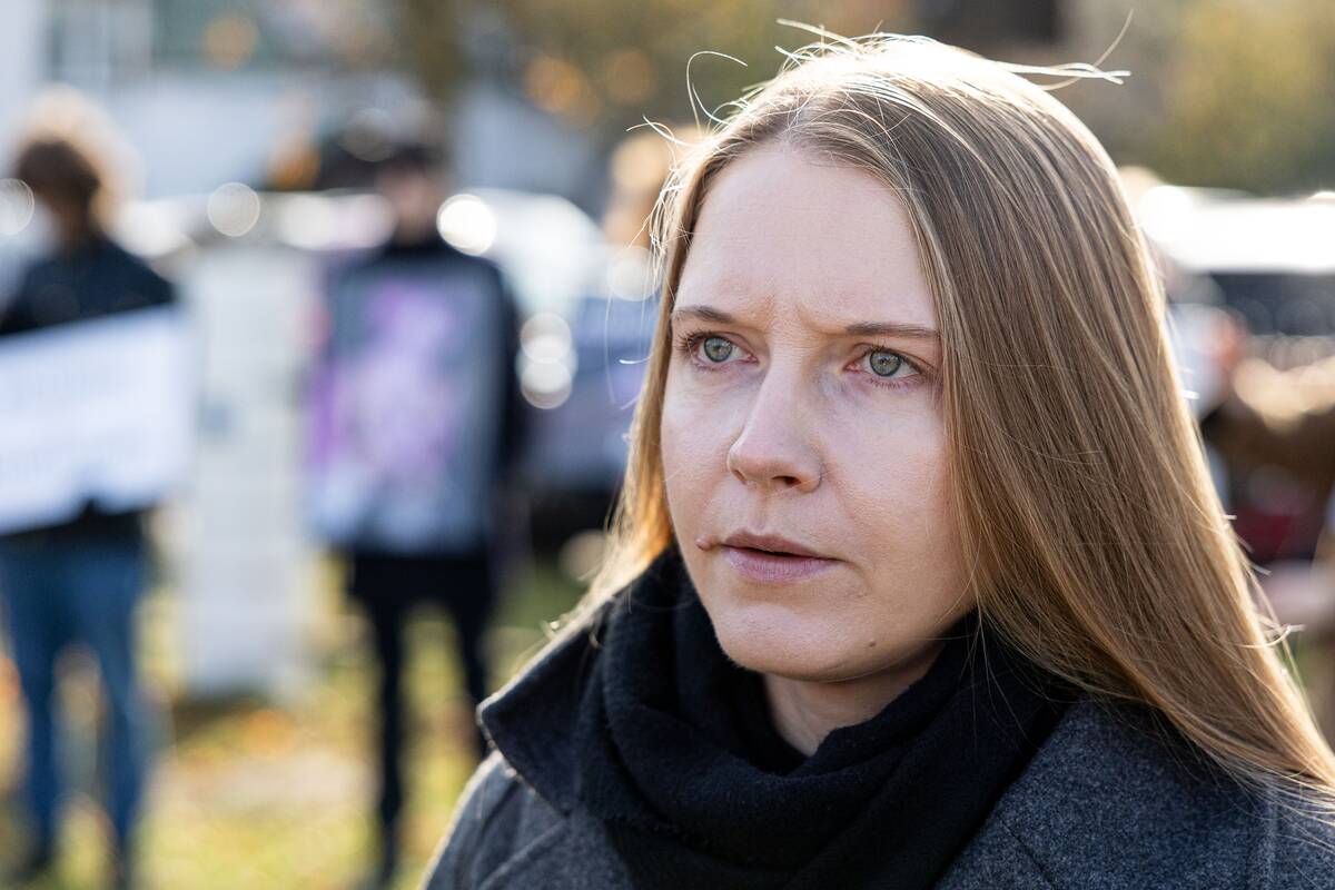 „Tuščių narvų“ protestas prie VMVT būstinės