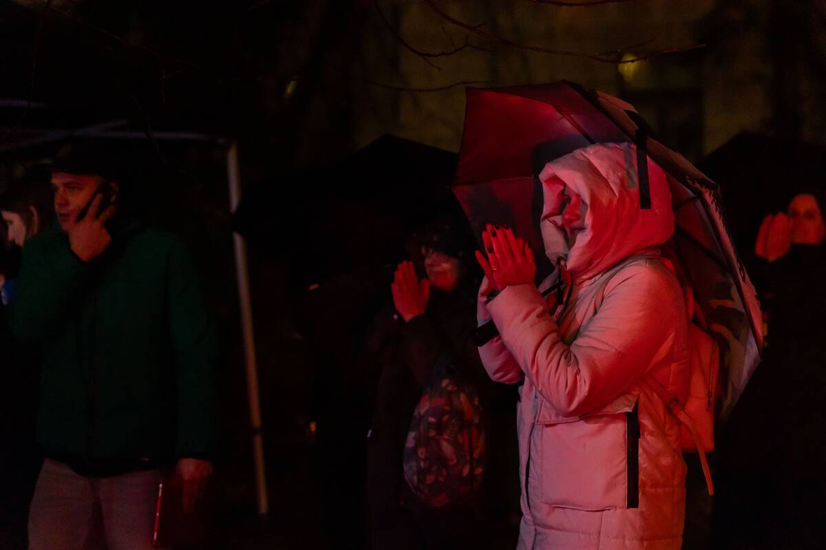 (Ne)nuteistų poetų naktis