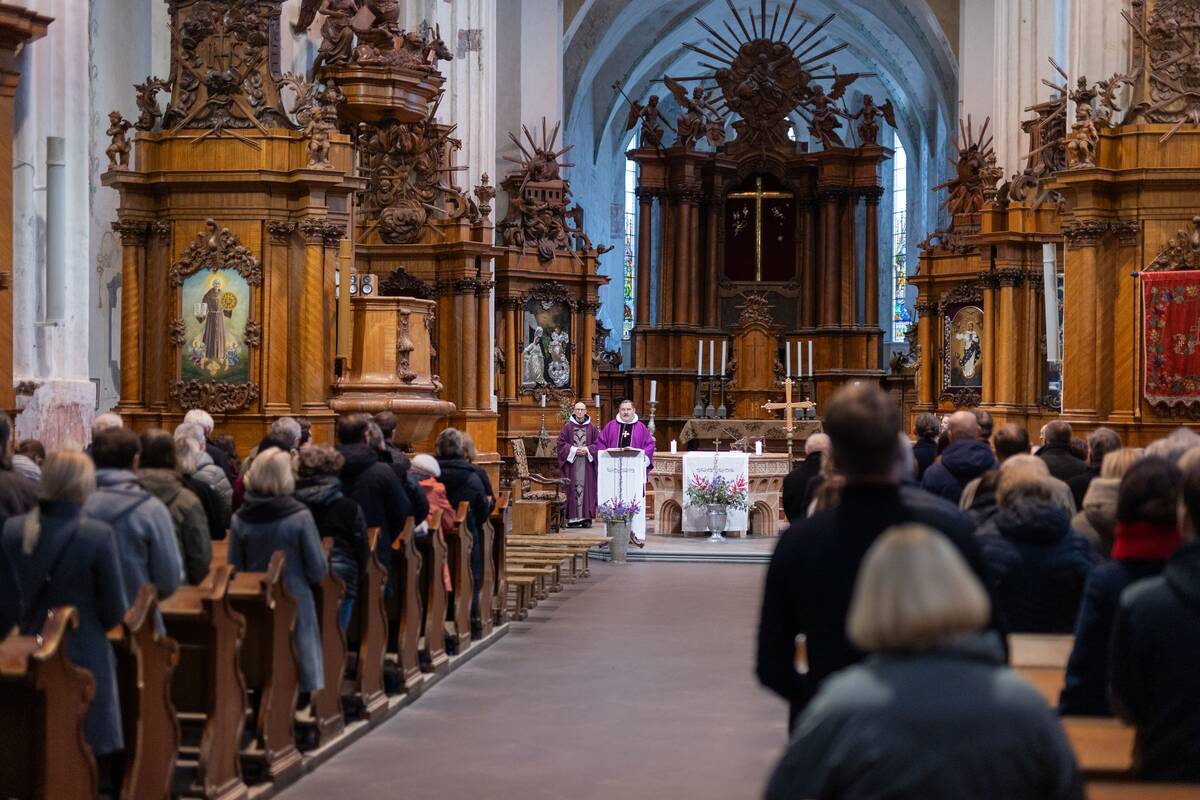 Šv. Mišios už Kostą Smoriginą