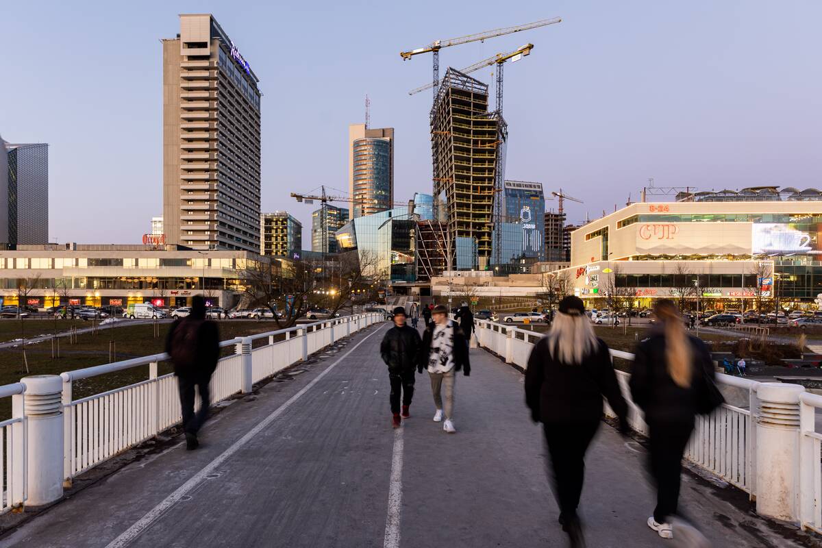 Iš tėvų namų į savarankišką gyvenimą: kokie iššūkiai laukia jaunų žmonių? 