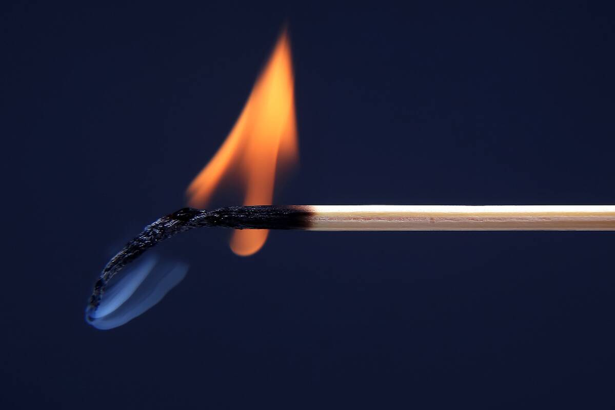 Sostinėje pleškėjo „Opel Astra“: įtariamas padegimas