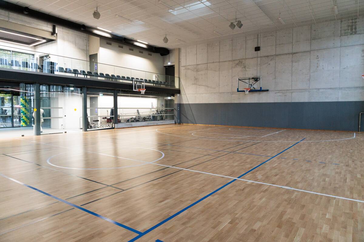 Kauno Maironio gimnazijos sporto salės atidarymas