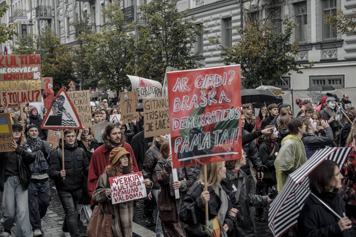 Tęsis protestai prieš „aušriečius“ Kultūros ministerijoje: prisijungs žemės ūkio atstovai