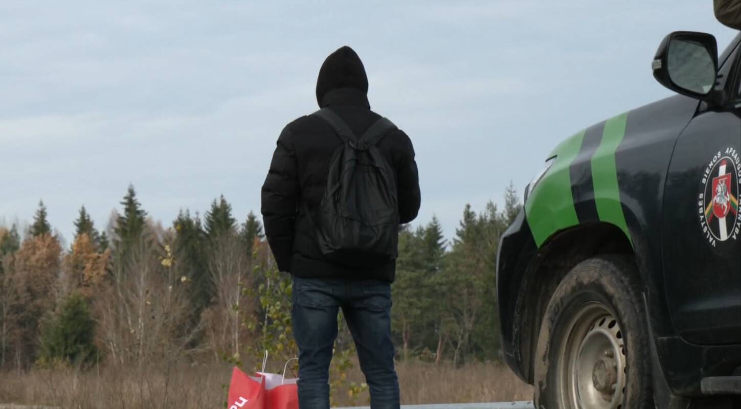 Uždaryta siena su Baltarusija: lietuviai grįžta net pėsčiomis