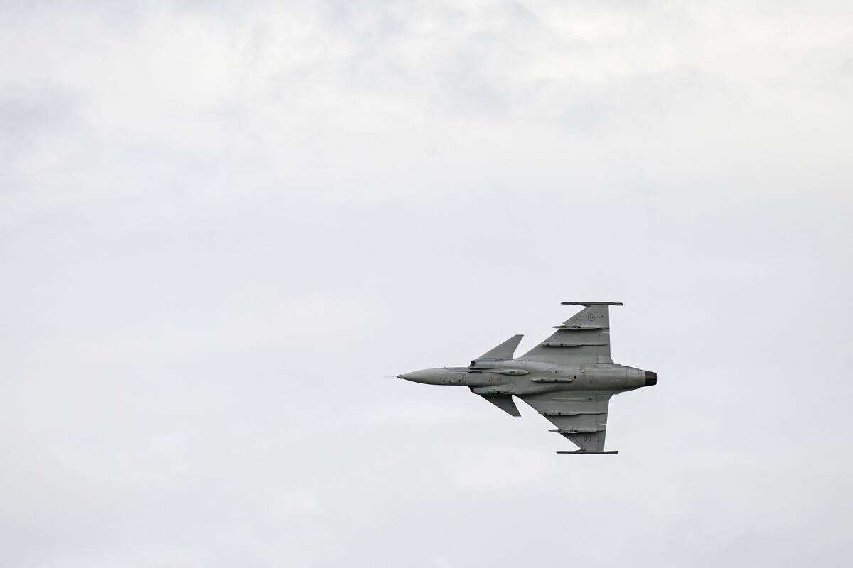 „Financial Times“: „Saab“ pasirengusi steigti Ukrainoje naikintuvų „Gripen“ gamyklą