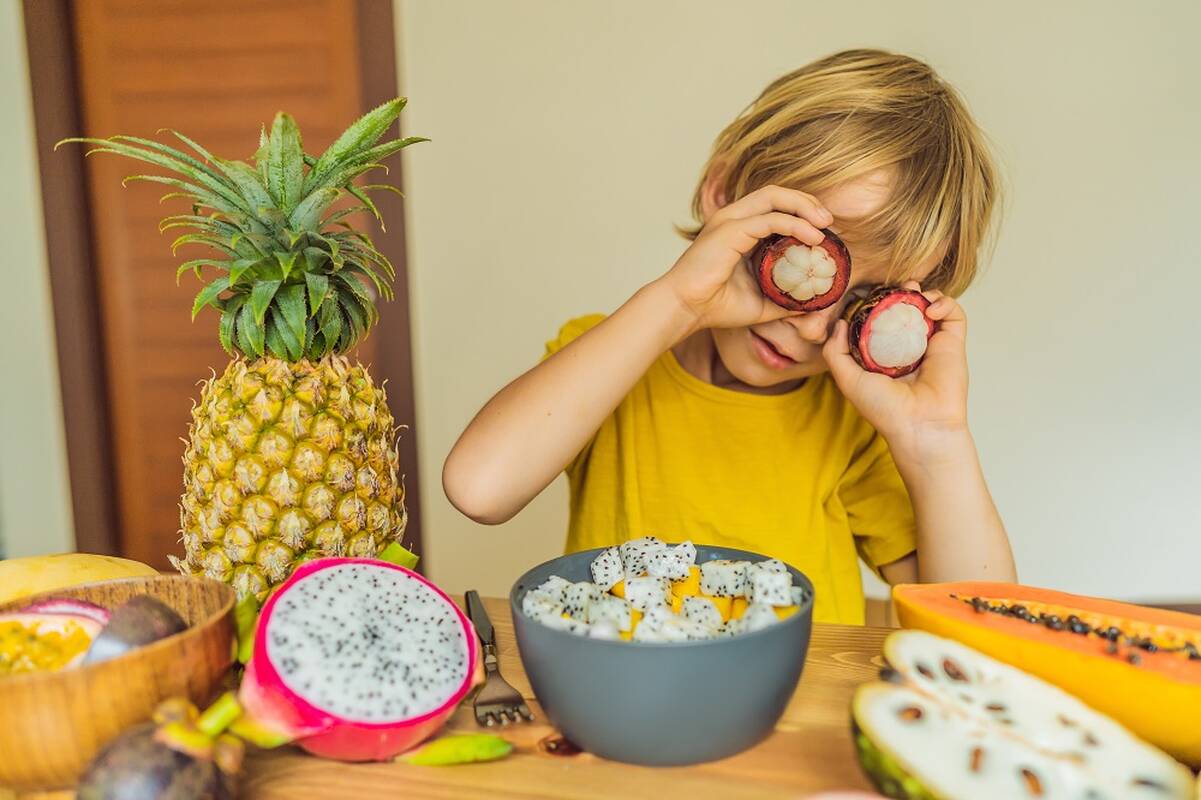 Ar vaikams galima duoti egzotinių vaisių?