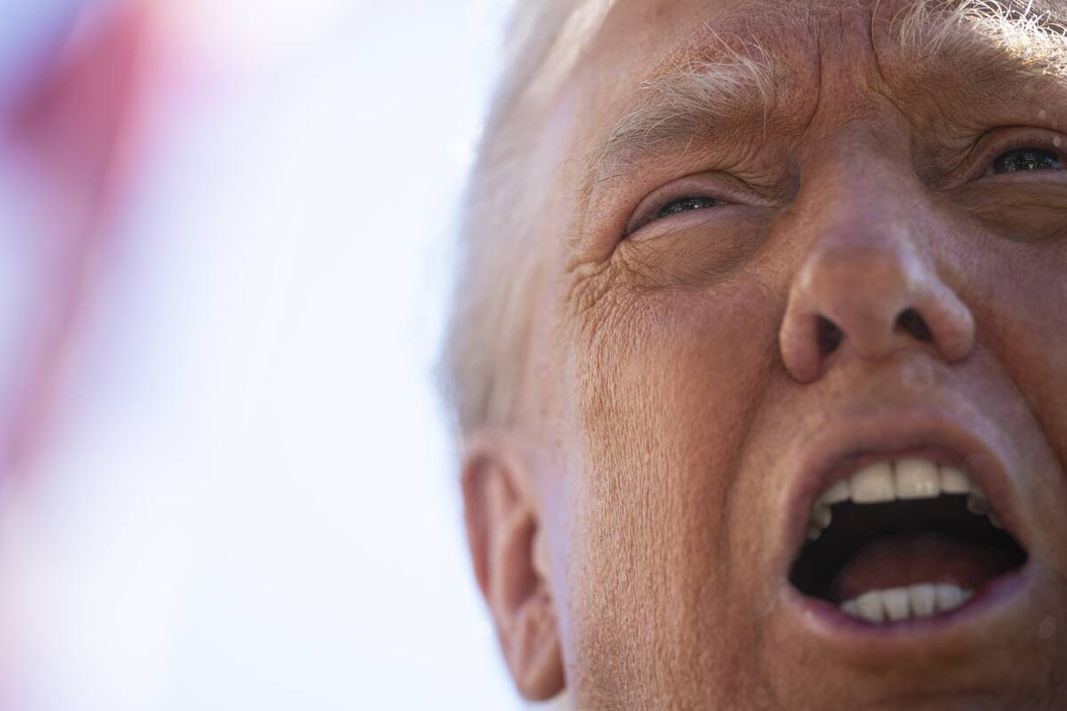 Trumpas atskleidė, kaip ketina švesti 80-ąjį gimtadienį