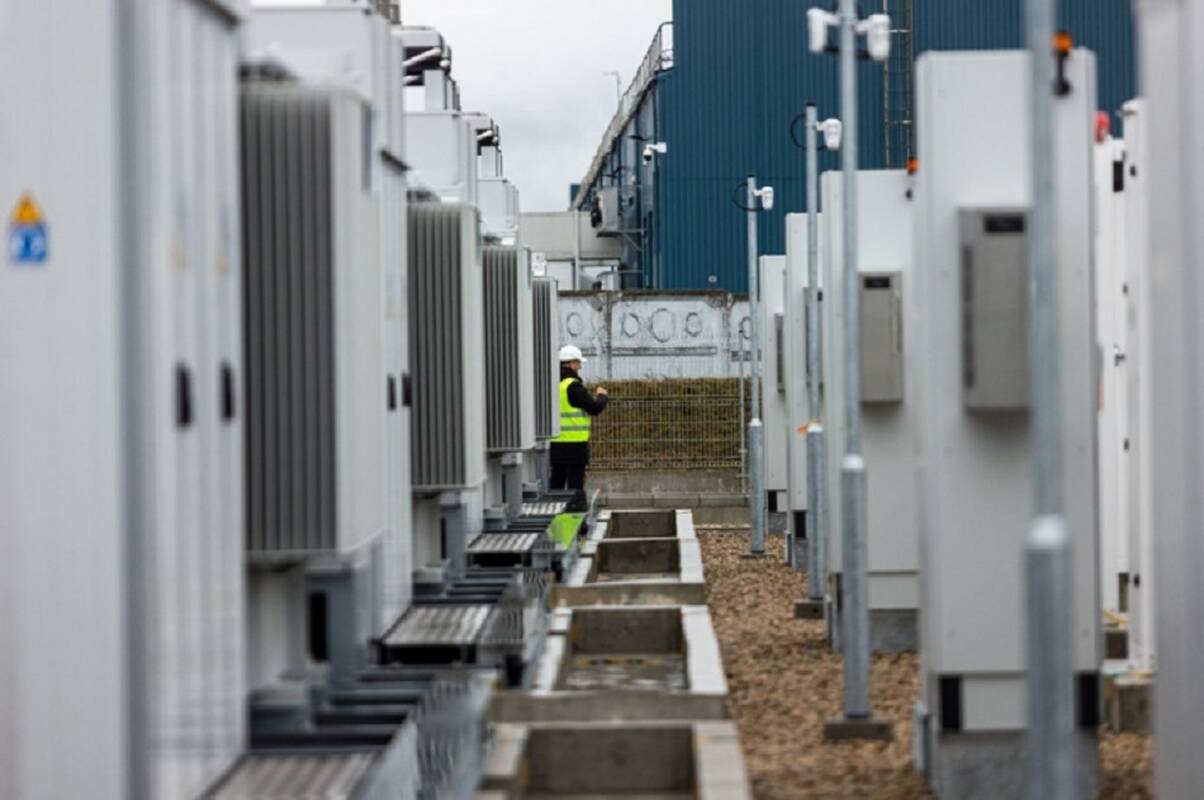 Prie elektros balansavimo rinkos prisijungė „Green Genius“ kaupiklių parkas