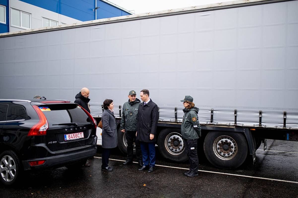 VMI ir Lietuvos muitinės humanitarinės pagalbos perdavimo Ukrainai pristatymas