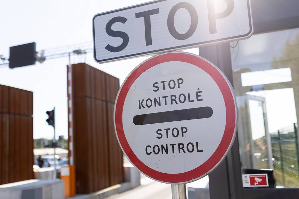 Vyriausybė žada, kad pasienyje įstrigę vilkikai galės grįžti: ar jų neišleidžia Baltarusija?