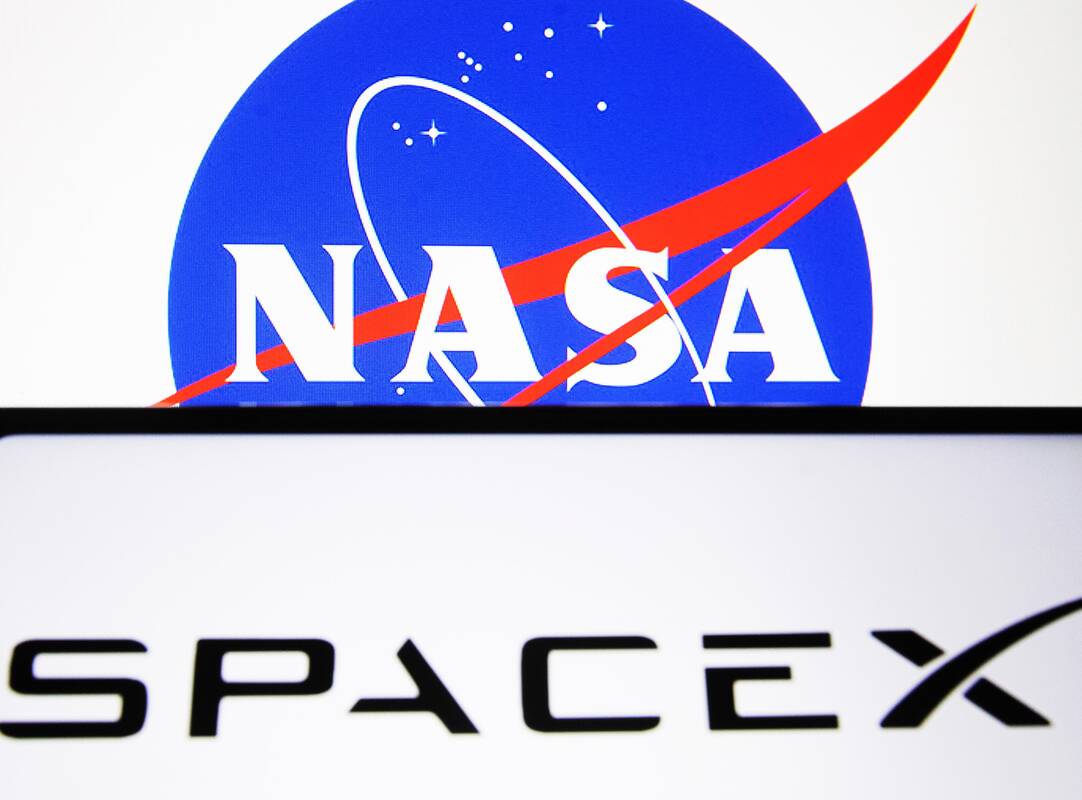 „SpaceX“ gali prarasti svarbią sutartį su NASA